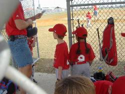 2006-03-04 03-Tee-Ball.JPG
